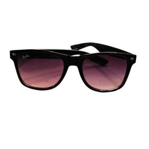 Ray-Ban Wayfarer Classic Sunglasses Black Frame Pink Gradient Lens